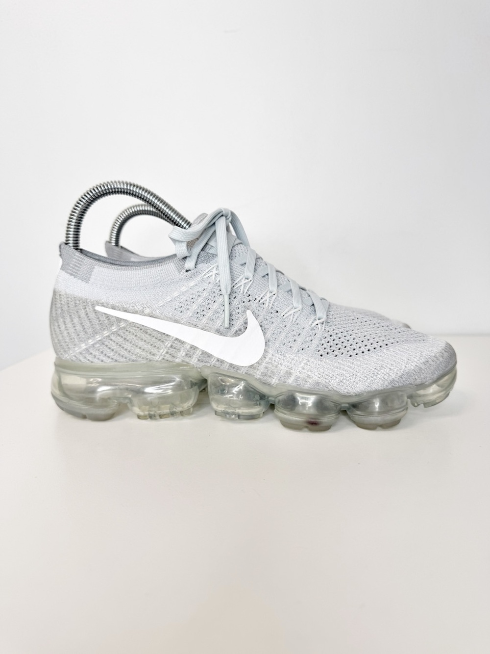 Nike Air VaporMax Flyknit Pure Platinum Sneaker Women’s Size 8 849557-004